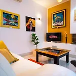 The Holiday Home Where Art Lives